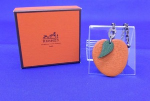  Hermes HERMES impact eminent! playing heart overflow pretty fruit key holder orange mandarin orange fruit bag charm bag key ring 
