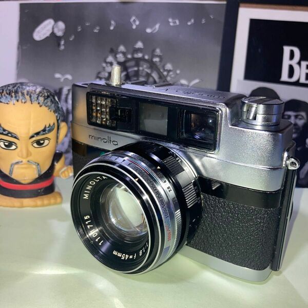 昭和レトロなminolta Ｖ3レンジファィンダーフィルムカメラ美品良品希少品機能動作完全作動完動品本体内レンズカビチリ埃ゴミ等無