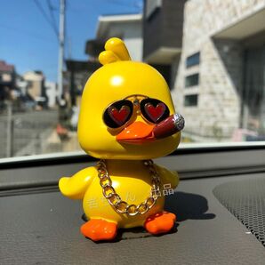 【タバコ-ドキドキ】アヒル 首振り フィギュア 車 アクセサリー 置き物
