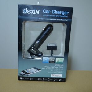 未使用 dexiM Car Charger iPhone 4S/3GS 日本トラストテクノロジー JTT