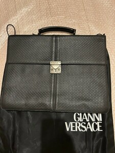 1円 GIANNI VERSACE ジャンニヴェルサーチ ビジネスバッグ ブリーフケース 鞄 2マチ A4可能 PC 自立型 金具 メデューサ 鍵付き メンズ