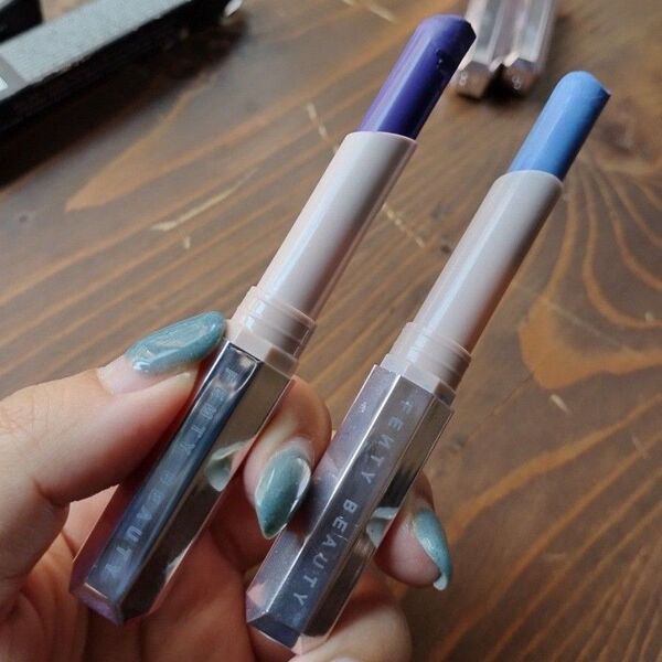 fenty beauty フェンティービューティー パープル ブルー