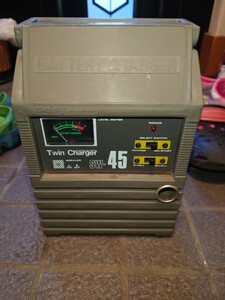 meru Tec battery charger SW-45 Daiji Industry Meltec 6V 12V battery charger twin charger cigar 