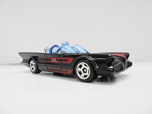 2 ルース品 Hotwheels バットマン バットモービル ミニカー ホットウィール DCコミック アメコミ