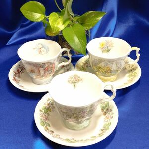 Royal Doulton『ブランベリーヘッジ 』C＆S春夏冬３客セット