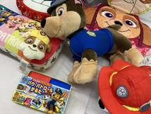 ★◆【USED】パウパトロール 8点セット クッション ぬいぐるみ かるた まとめ PAW PATROL 140サイズ_画像4