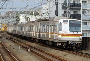 鉄道写真　東京地下鉄(東京メトロ)　副都心・有楽町線　7000系　タイプⅡ　更新車　Lサイズ　④