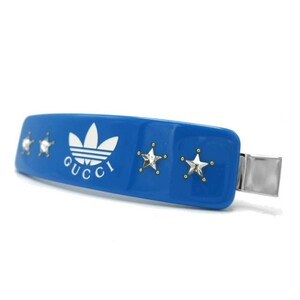 グッチ adidas x GUCCI アディダス トレフォイル プリント バレッタ ヘアクリップ 702940 IAABI 8521 アウトレット レディース 