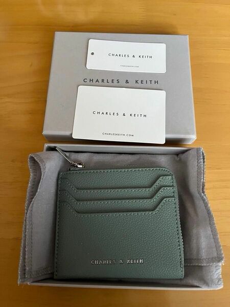CHARLES & KEITH クラシックジッパーポーチ セージグリーン