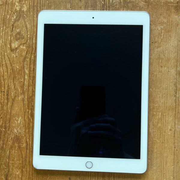 iPad Air 2 16GB シルバー Wi-Fiモデル