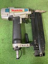 【ジャンク品】★makita(マキタ) 50㎜常圧仕上釘打 AF502N ※空打ちすることがあります。　ITA14OG4B8IC_画像4