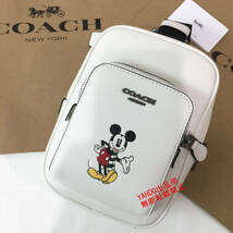 ★COACHバッグ★コーチ CM026 COACH×DISNEYコラボ トラックパック14 ミッキーマウス ショルダーバッグ クロスボディーアウトレット品 新品_画像2