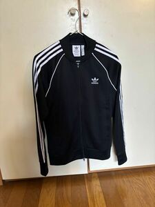 adidas トラックジャケット　ジャージ　オリジナルス