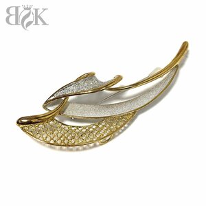 K18/K18WG D0.18 brooch weight approximately :10.3g length : approximately 83.80mm width : approximately 22.30mm. another document used +