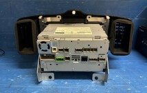 フリード　カーナビ 本体 VXM-135VFNi 9インチ ナビパネル ナビ枠 オーディオ パネル ナビ外枠 GB3 GB4 GP3 フリード フリードスパイク_画像3