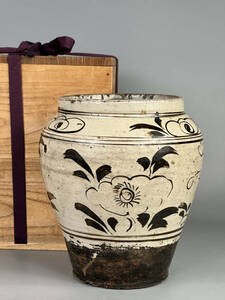  China fine art Song era .. kiln flower . writing vase "hu" pot . tool Tang thing old thing guarantee era thing antique 