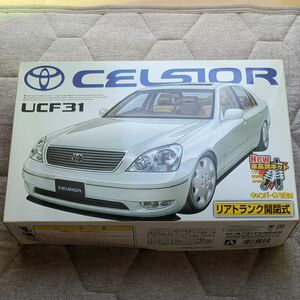 UCF3セルシオC仕様 （1/24スケール ザ・ベストカーGT No.59 028971）アオシマ