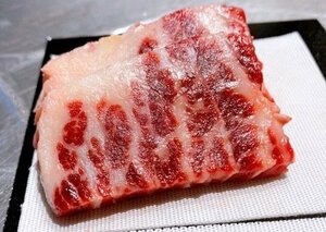 BBQ くじらの上カルビ肉（肋肉）100g クジラ　鯨肉　バーベキュー　焼肉