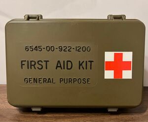 米軍 FIRST AID オールド　米軍救急箱 ミリタリー