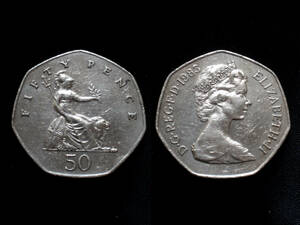 【イギリス】 1983年　50 ニューペンス　白銅貨　エリザベス2世女王　ブリタニア女神