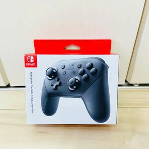 【未使用に近い】任天堂Switch プロコン　コントローラー　充電コード付き