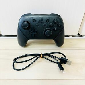 【動作確認済み】任天堂Switch プロコン　コントローラー　充電コード付き