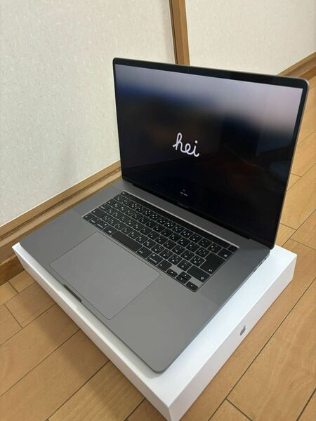 Macbook Pro 2019 16インチ Core i9 4TBメモリ64GB