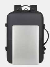 メンズ バッグ バックパック 充電ポート付きの黒色防水ミニマリストバックパック、旅行/ビジネス/アウトドア活動用の耐久性のあるラッ_画像4