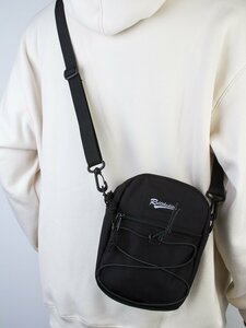 メンズ バッグ ショルダーパック おしゃれな多機能ハイスクール生、大学一年生に最適なスリングバッグ、ショルダーバッグ、カジュアルバ