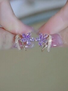レディース ジュエリー ピアス ダングルイヤリング 紫色 韓国風 繊細な小さな花 スタッドピアス、女性用、新着