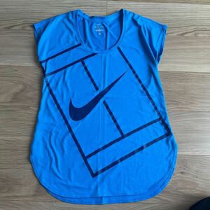 NIKE ナイキ　DRI-FIT シャツ ランニング　テニス　ヨガ　送料無料　M