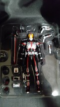 値下げ★バンダイ S H フィギュアーツ 仮面ライダーファイズ_画像3