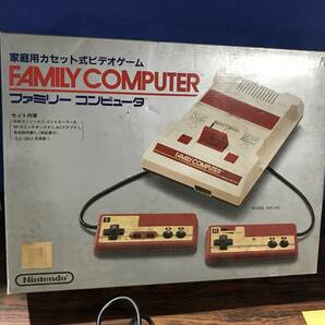 Nintendo Famicom console w/box tested 任天堂 ファミコン 本体1台 箱付 動作確認済 D723Tの画像4