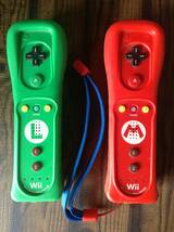 Nintendo Wii 2controllers Super Mario Luigi tested 任天堂 Wii コントローラ2台 マリオ ルイージ 動作確認済 D779_画像1