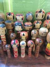 Kokeshi Doll lots of 63 dolls こけし 伝統こけし 63本 在銘 銘有 人形 日本人形 置飾り 工芸品 民芸品 伝統工芸 まとめて D781T_画像3