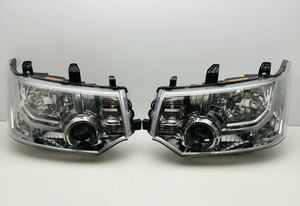 三菱 デリカD:5 / D5 CV5W CV1W CV2W CV4W 純正 HID ヘッドライト 左右セット バラスト バーナー付 KOITO 100-87918 (E164)