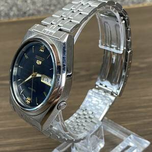 動作品 SEIKO セイコー 5 ファイブ 7826-8760 21石 自動巻き デイデイト 純正バンド カレンダー文字：英/スペインの画像4