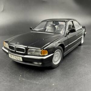 ミニチャンプス PMA 1/24 BMW series 7 1994 ミニカー 箱なし