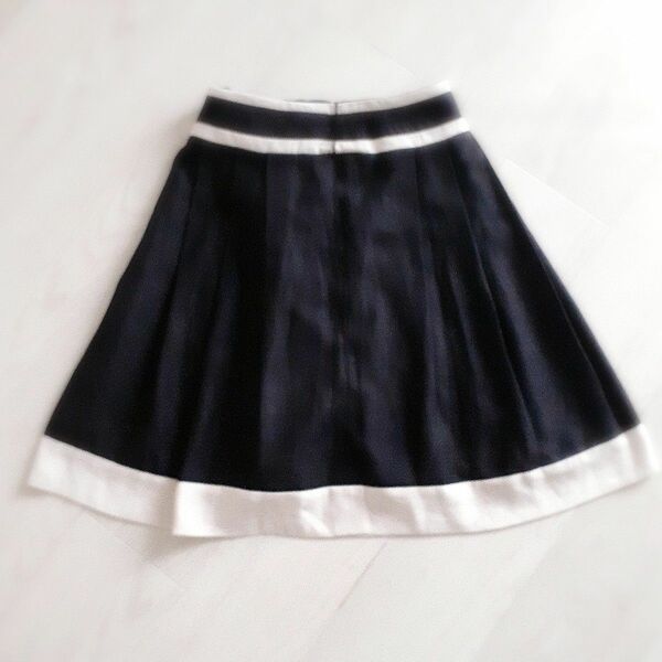 【新品未使用】美品　ギャルフィット　スカート　フレア　ブラック　黒色　M