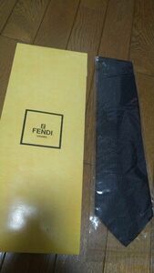 FENDI フェンディ ネクタイ ズッカ柄 cravatte ブラック