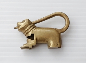 ◆ ヨーロッパ雑貨 犬 真鍮 南京錠 ブラス パドロック 5.3㎝/ビンテージ アンティーク レトロ ブロカント 小物 インテリア オブジェ