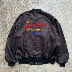 【XL】80s USA製 刺繍入り サテンジャケット ブラック 黒■ビンテージ オールド アメリカ古着 シボレー アメ車 企業 モーター系