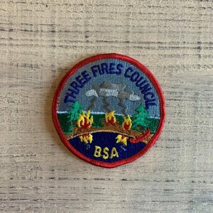 【7.5㎝】BSA THREE FIRES COUNCIL 円形 刺繍ワッペン■ビンテージ オールド レトロ アメリカ古着 パッチ ボーイスカウト 2000s