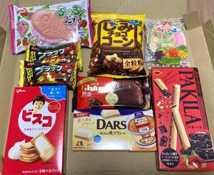 お菓子詰め合わせ ガーナ濃厚ガトーショコラ ダース森永の焼きプリン味 しみチョココーン ビスコ パキーラ ブラックサンダー など