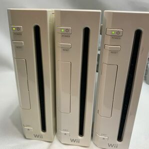 『通電確認済！』Nintendo Wii まとめ 本体 3台 リモコン ５本 コントローラー ハンドル センサーバー ヌンチャク 任天堂 『１円』の画像5