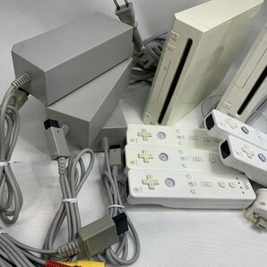『通電確認済！』Nintendo Wii まとめ 本体 3台 リモコン ５本 コントローラー ハンドル センサーバー ヌンチャク 任天堂 『１円』の画像2