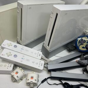 『通電確認済！』Nintendo Wii まとめ 本体 3台 リモコン ５本 コントローラー ハンドル センサーバー ヌンチャク 任天堂 『１円』の画像3