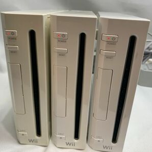 『通電確認済！』Nintendo Wii まとめ 本体 3台 リモコン ５本 コントローラー ハンドル センサーバー ヌンチャク 任天堂 『１円』の画像6
