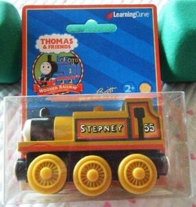 きかんしゃトーマス　THOMAS&FRIENDS　WOODEN RAILWAY　木製レールシリーズ　「STEPNEY」　未開封品　@ラーニングカーブ社製