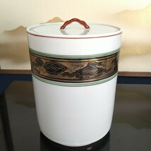 AC89 平安龍岳造 水指 金襴手 宝づくし 共箱 未使用 外箱 茶道具_画像4